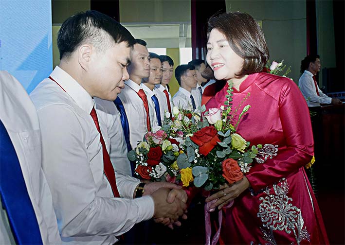 Hội nghị điển hình tiên tiến giai đoạn 2020 - 2024 và tổng kết Tháng Công nhân, Tháng AT - VSLĐ năm 2025